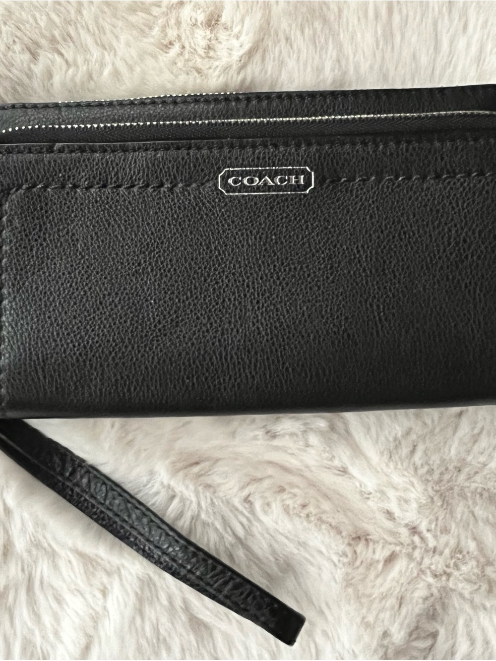Coach Black Pebbled Leather Double zipper Full Size Wrist Strap Wallet